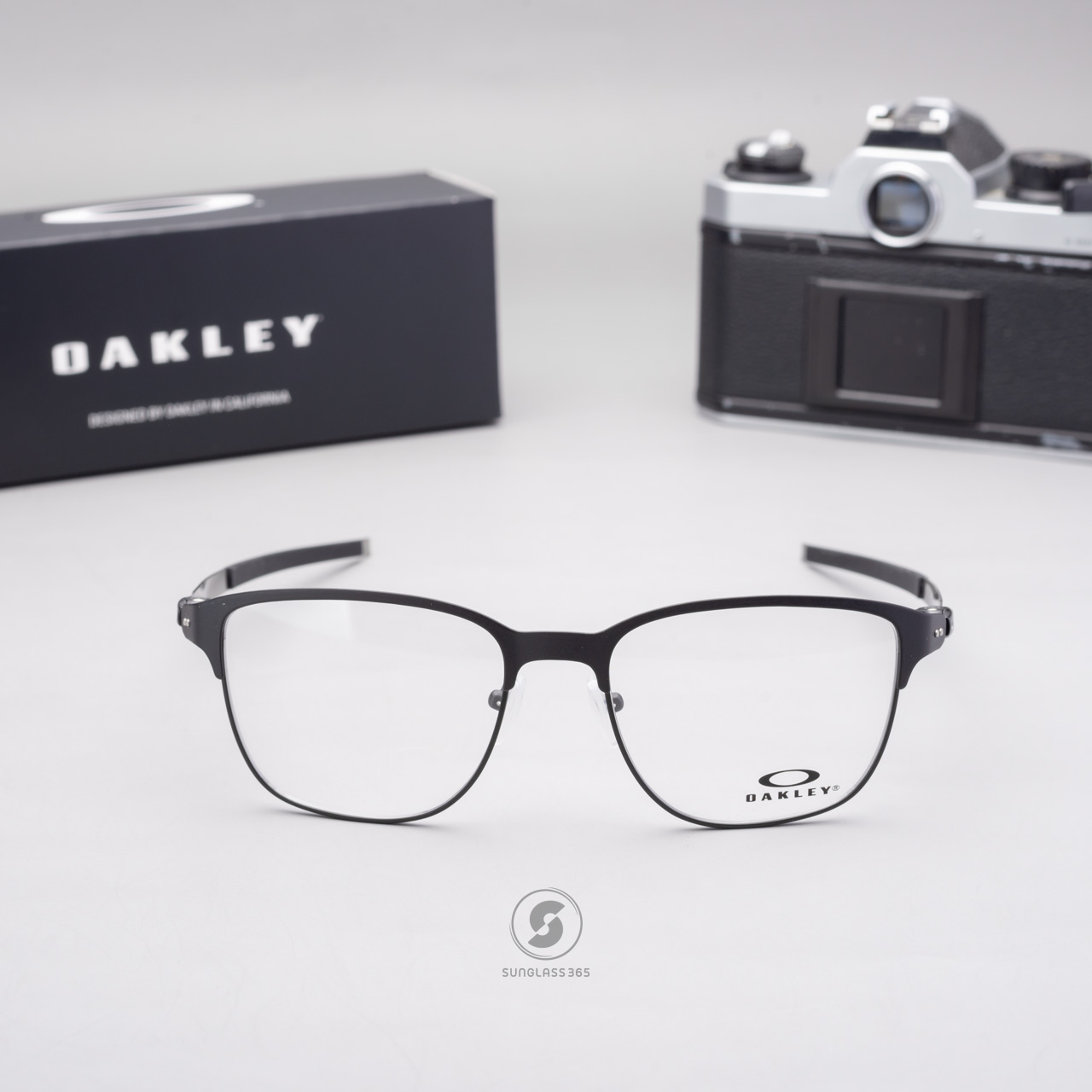 Oakley Seller OX3248-01 Powder Coal