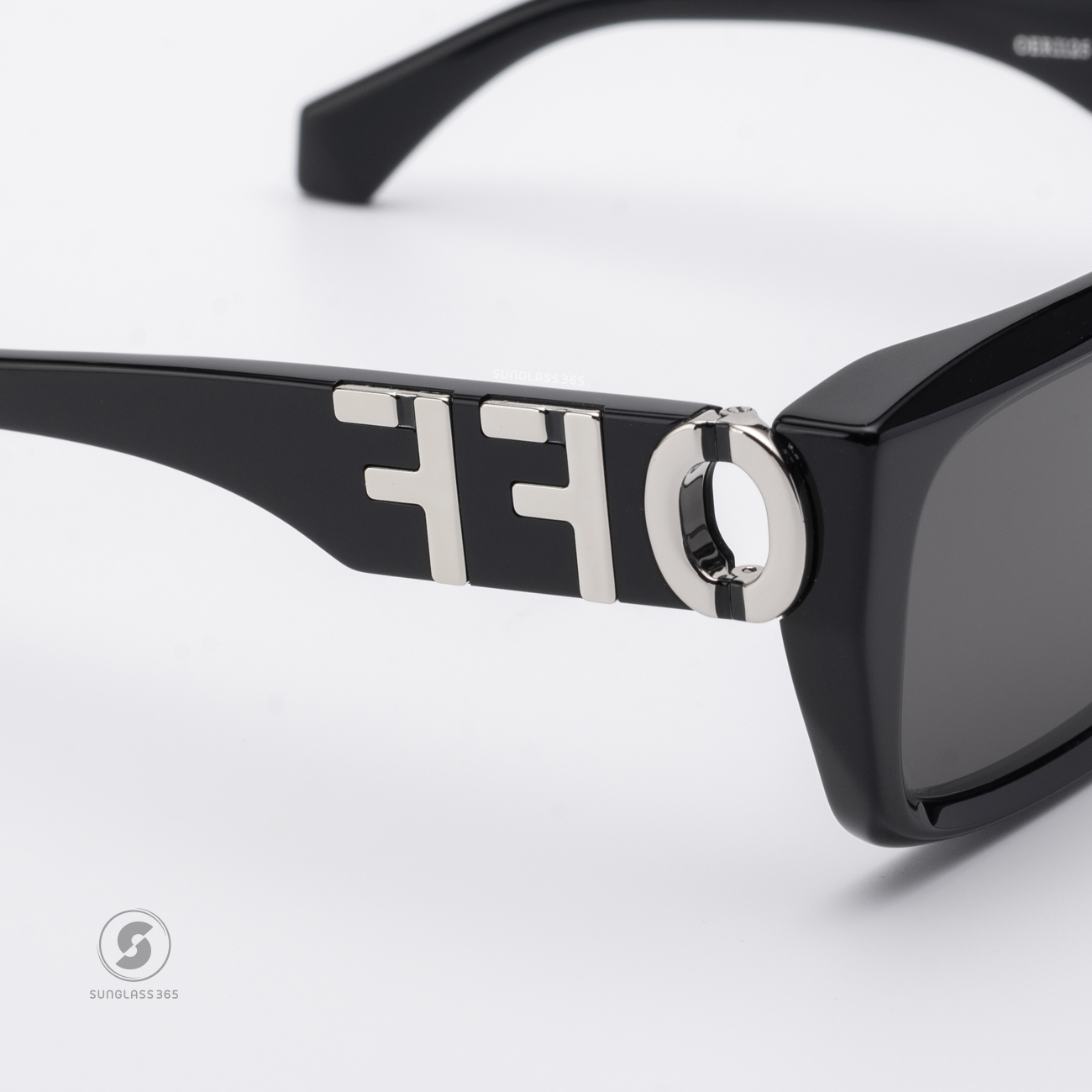 แว่นกันแดด Off-White OERI125 1007