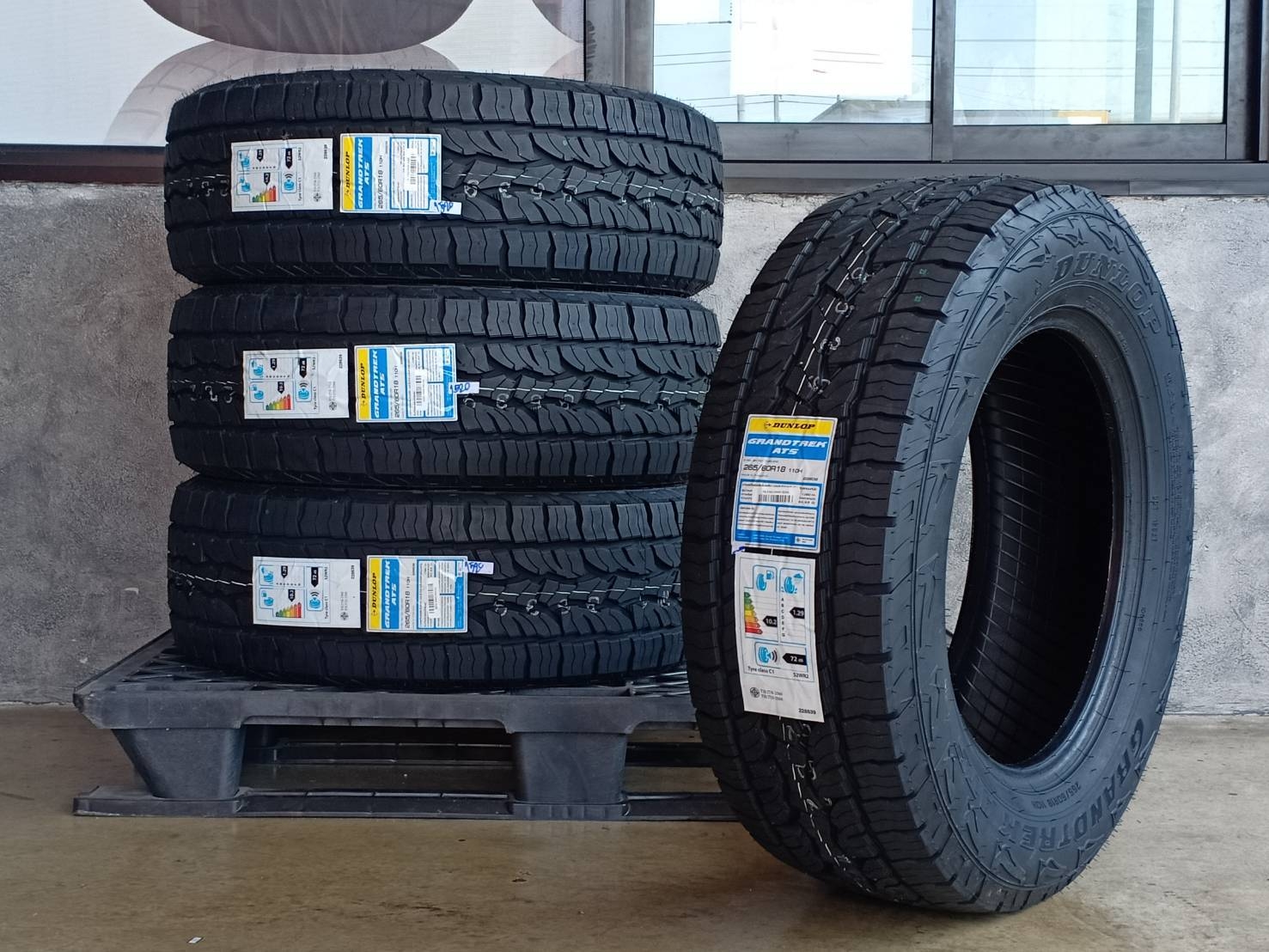 DUNLOP 265/60R18 GRANDTREK AT5 110H MADE IN THAILAND