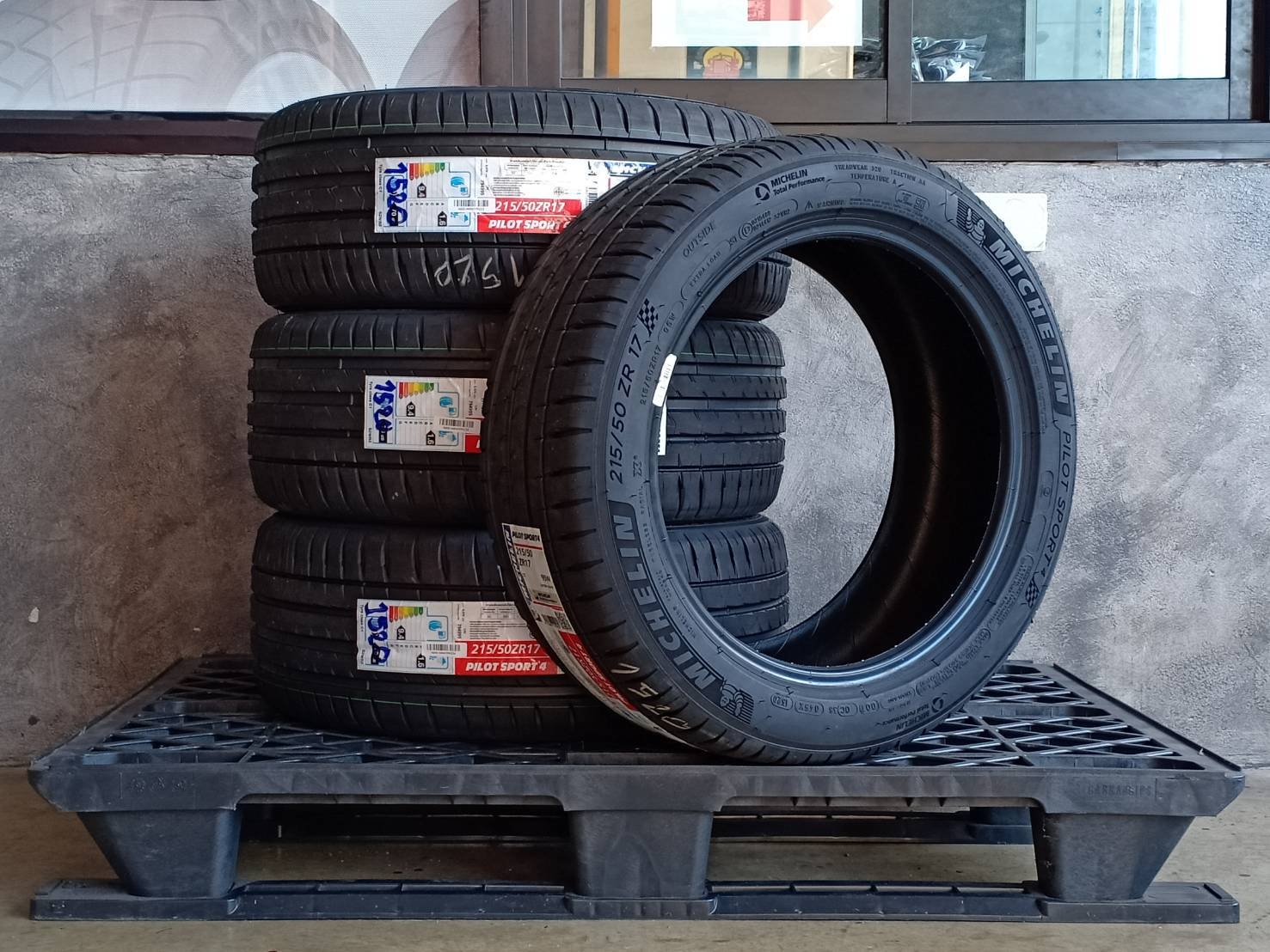 MICHELIN 215/50ZR17 PILOT SPORT 4ST 95W MADE IN THAILAND