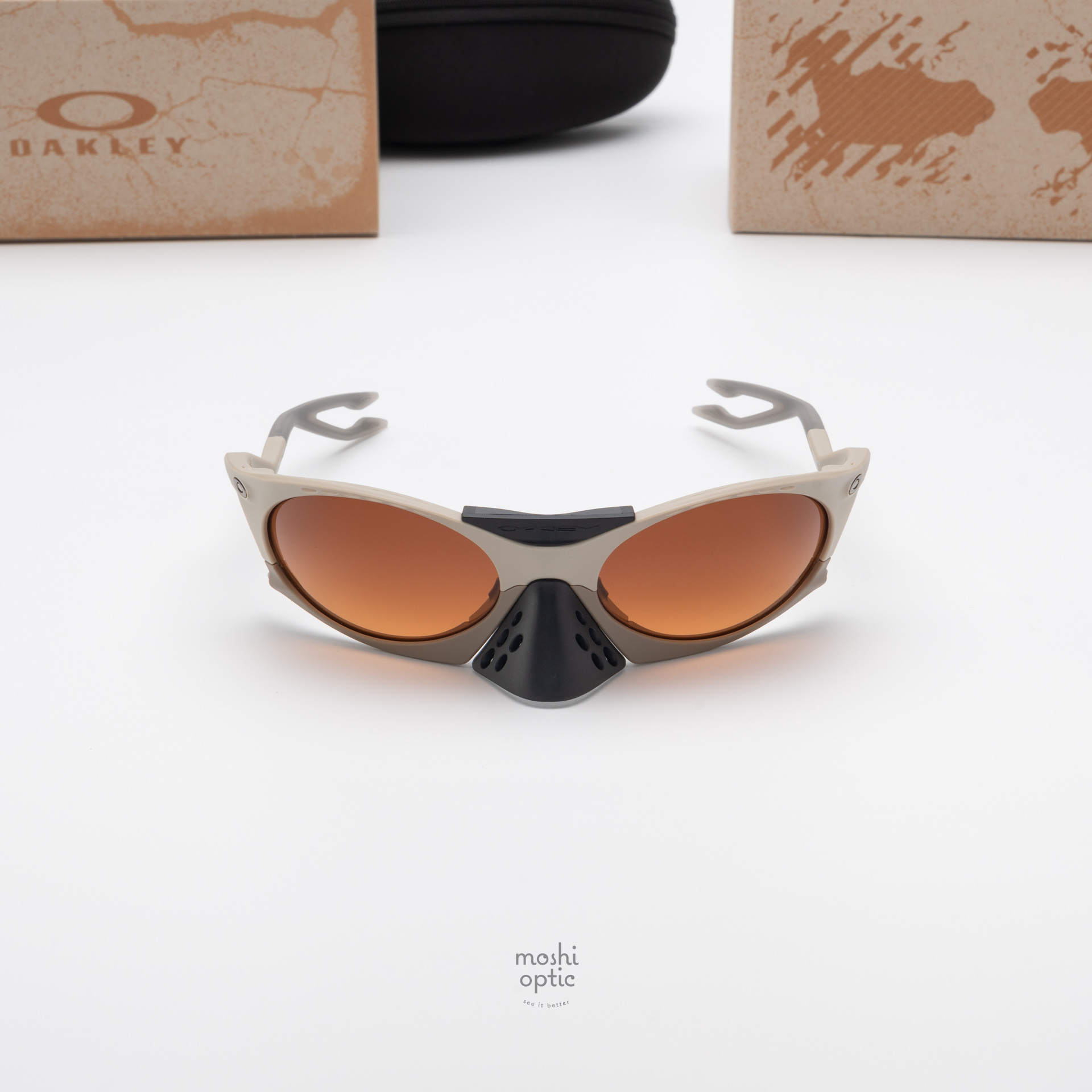 OAKLEY Plantaris OO9437-02 Matte Sand Prizm Brown Gradient