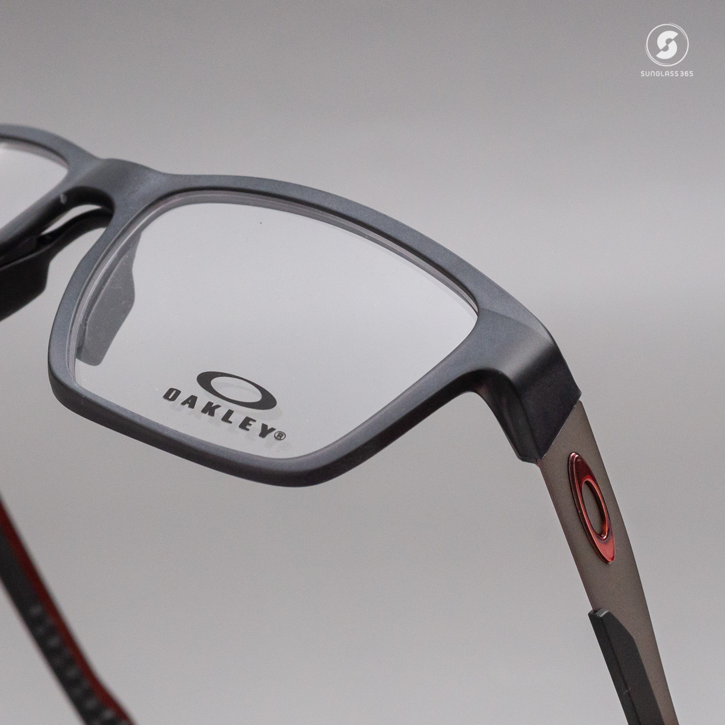 Oakley Metalink OX8153-05 Satin Grey Smoke