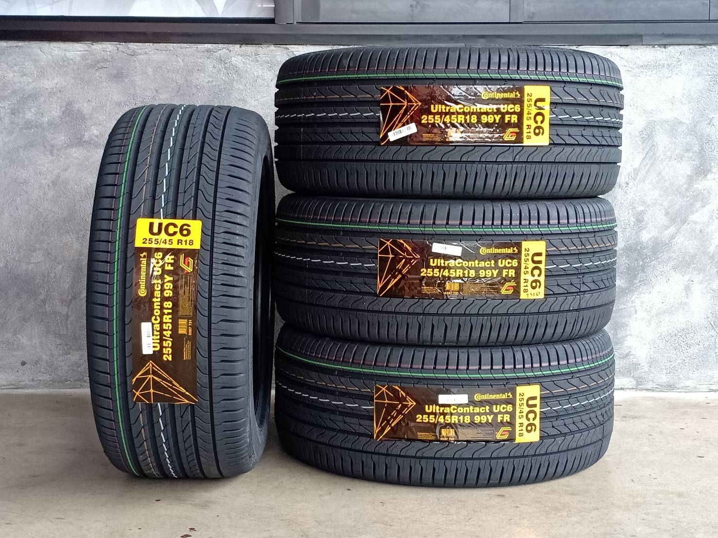 CONTINENTAL UC6 255/45-18 ปี19 ลดราคา