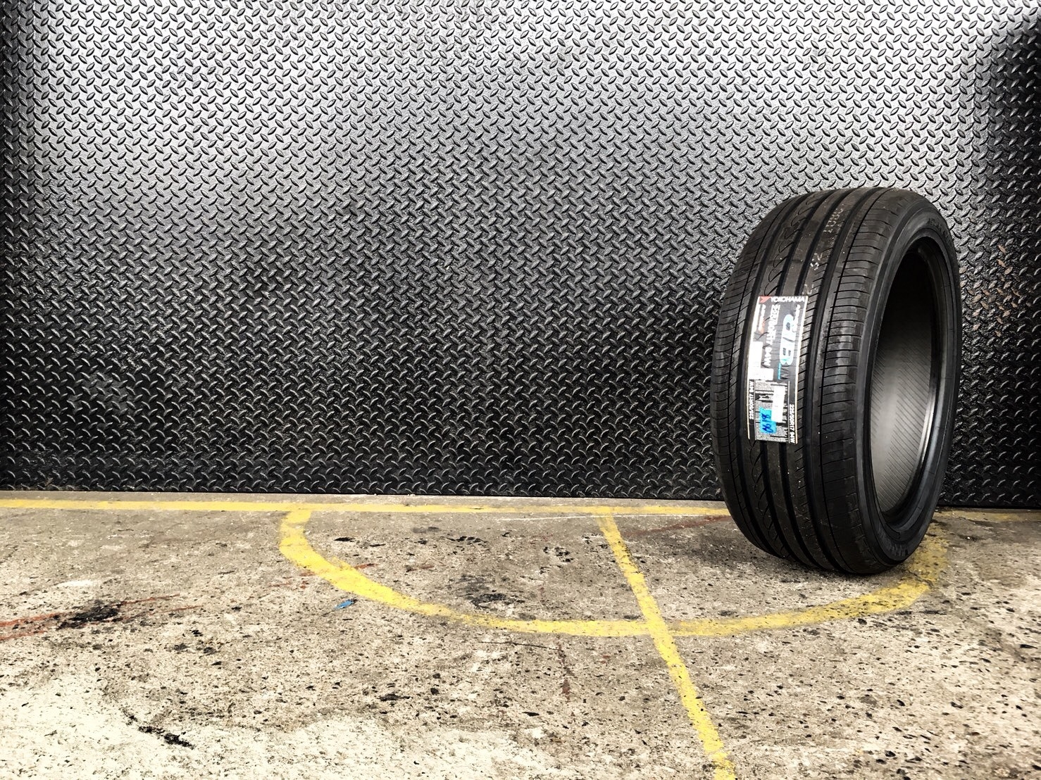 YOKOHAMA ADVAN dB decibel V551 225-50-17 เส้น 4900 ปกติ 6500 ปี18