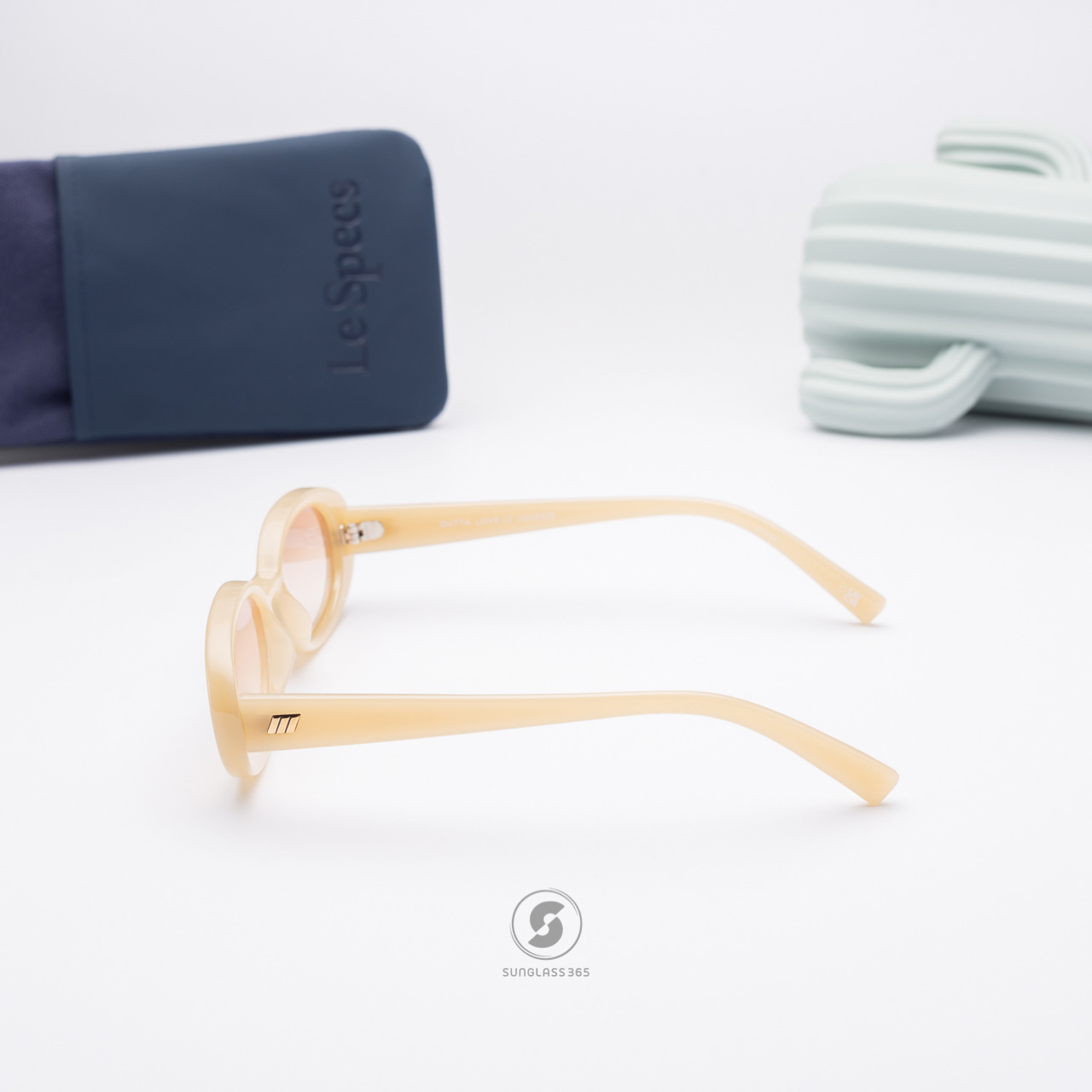 แว่นกันแดด Le Specs LSP2202525 Outta Love Latte