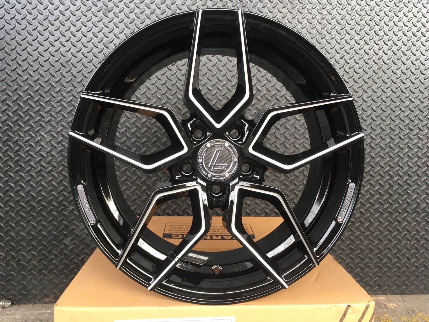 ล้อแท้ LENSO CONQUISTA-CORSA ขอบ18