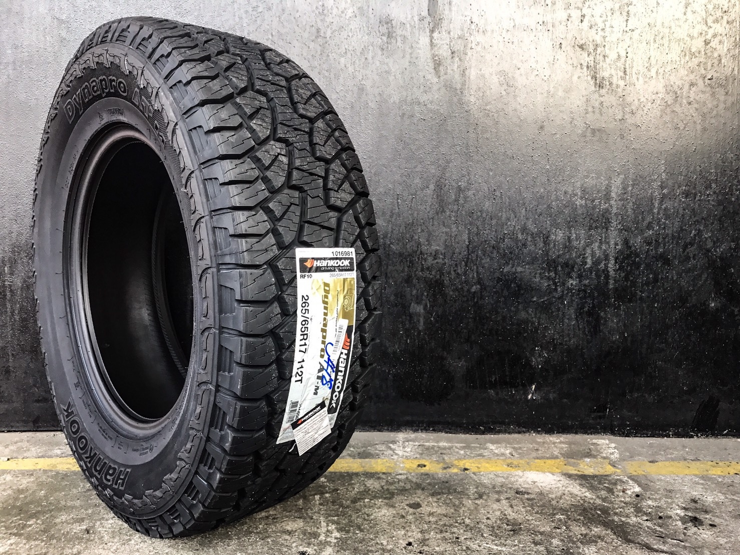 HANKOOK DYNAPRO AT-M 265-65-17 เส้น 4500 ปี18