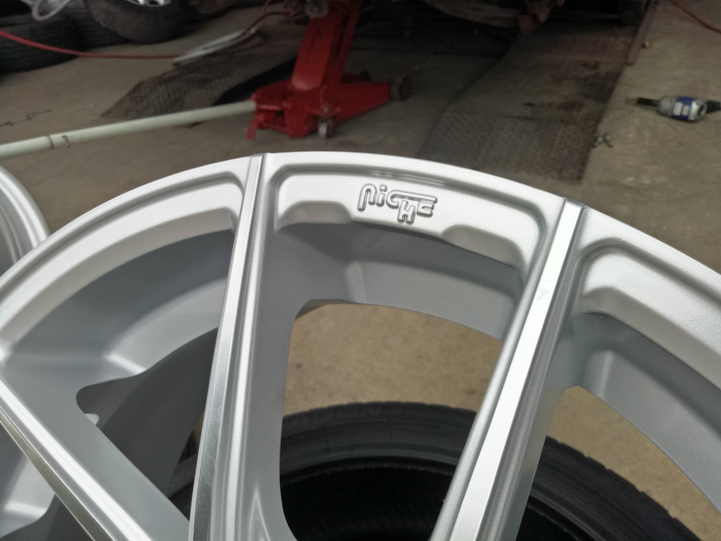 ล้อแท้ NICHE TARGA ขอบ18 ราคาถูก