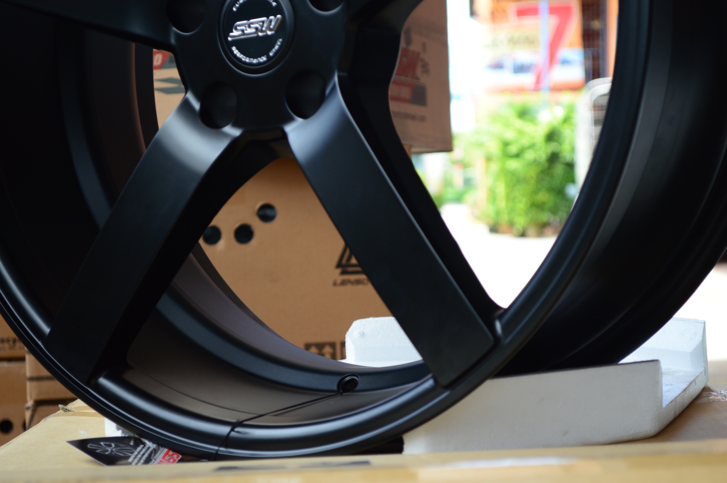 ล้อ CV3 ขอบ20 5/114.3 ราคาถูกๆ เชิญทางนี้จร้า