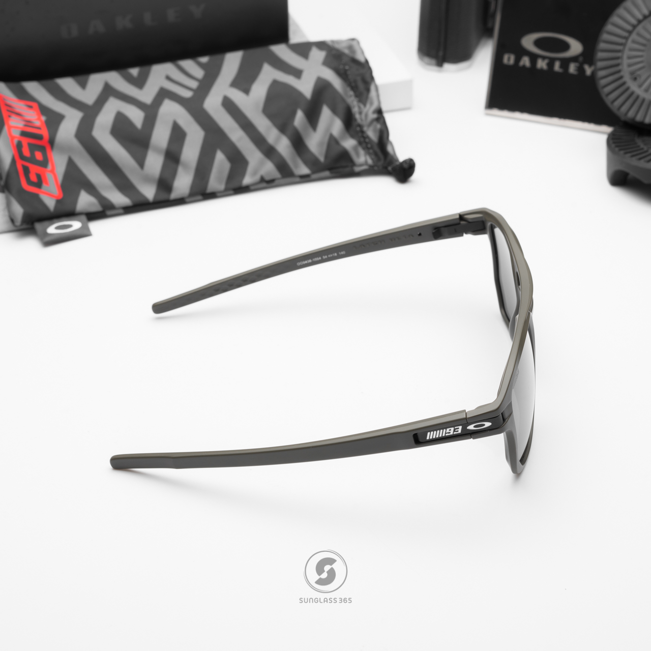 OAKLEY Latch Beta OO9436-10 MotoGP Prizm Black