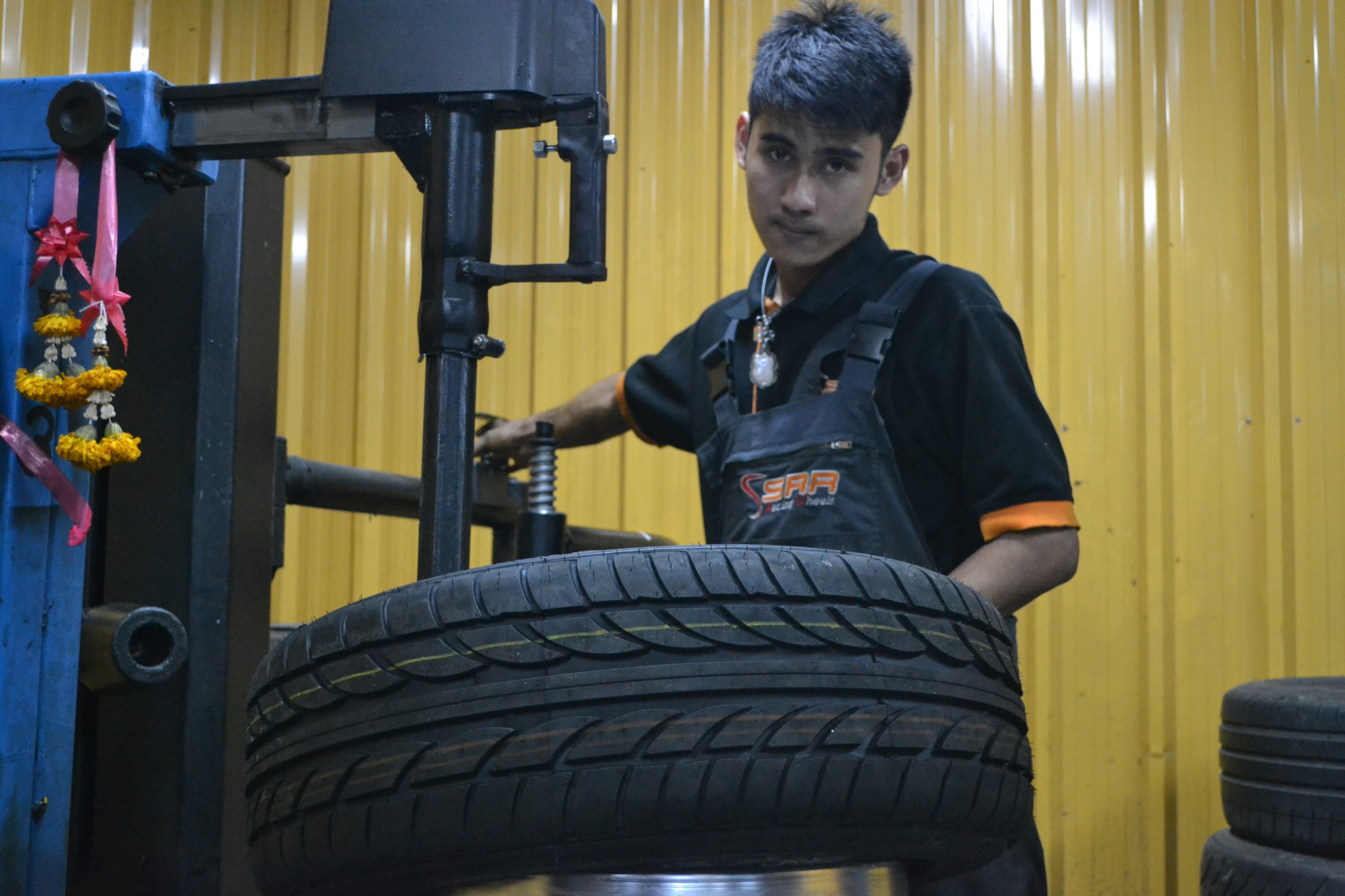 ยางใหม่ ACHILLES ATR SPORT 215-55-17 เส้น 1490 ปกติ 2800