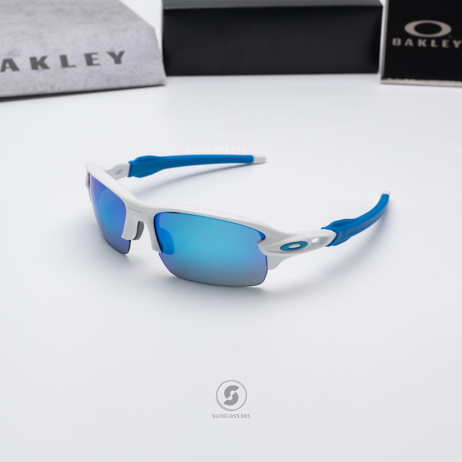 Oakley OJ9005-16 Flak XS Matte White Prizm Sapphire