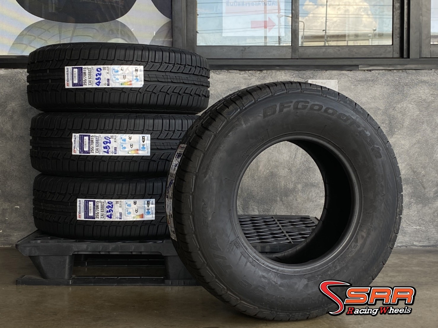 BF GOODRICH 255/70R15 ADVANTAGE T/A SUV ปี2020 ราคาถูก