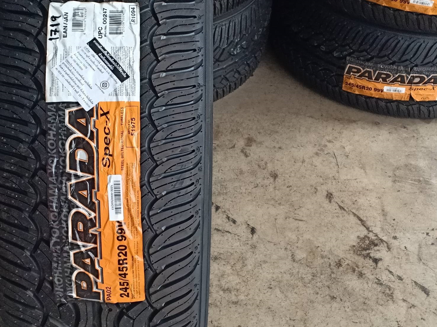 YOKOHAMA PARADA 245/45-20 ปี19 ราคาถูกกว่าเดิม