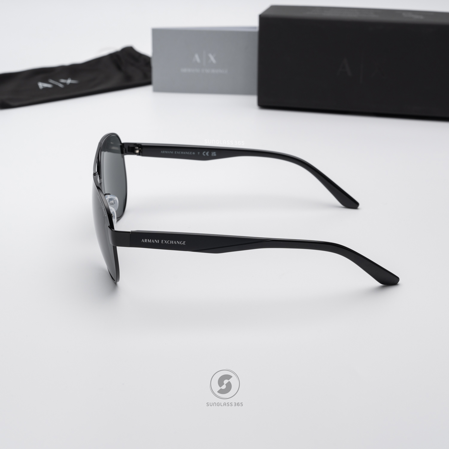 แว่นกันแดด Armani Exchange AX2034S 600087