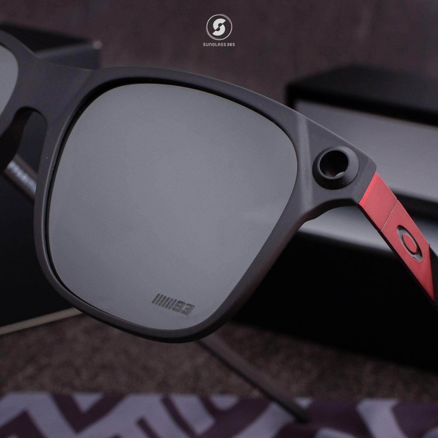 Oakley OO9451-16 MotoGP Collection Satin Black Prizm Black