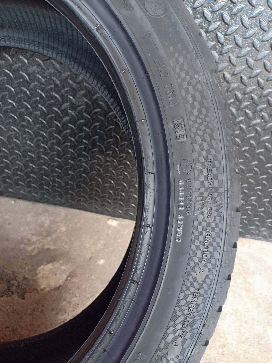 CONTINENTAL CSC3 SSR 245/45-19 ราคาถูก
