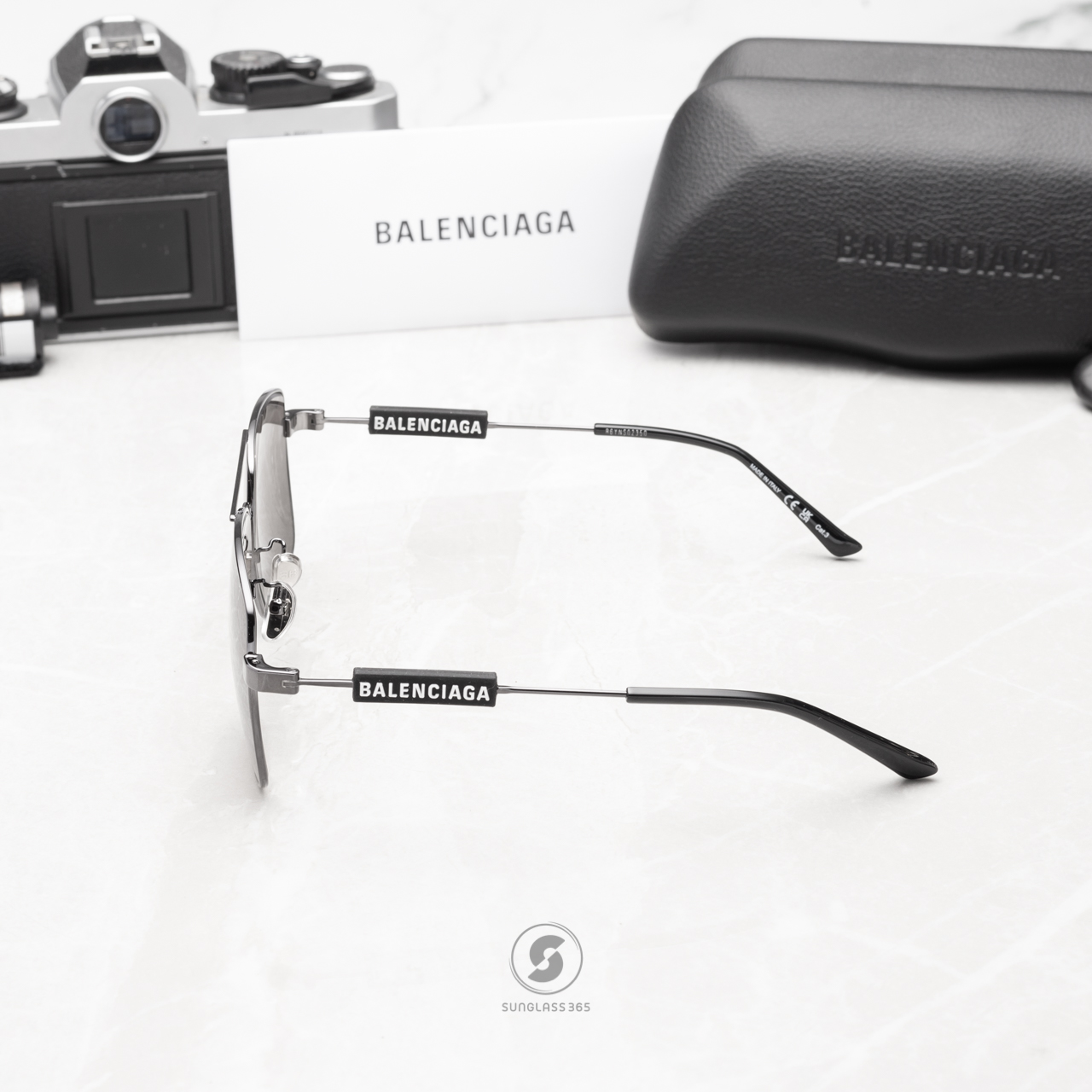 แว่นกันแดด Balenciaga BB0116SA 001