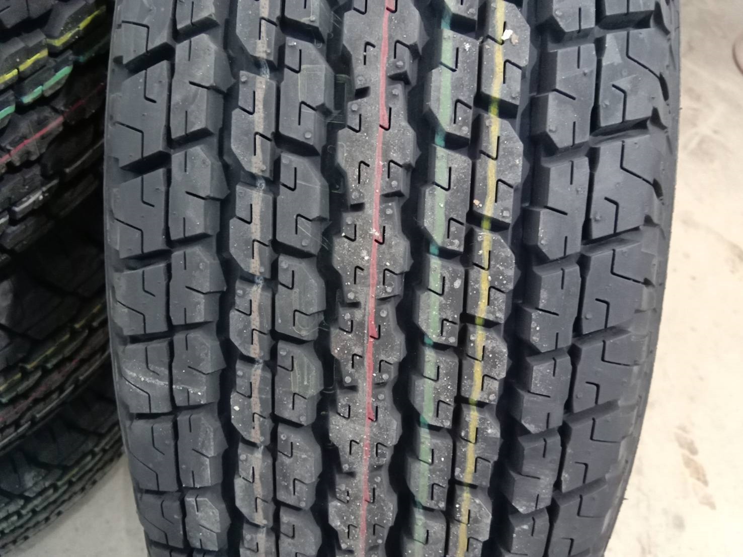 BRIDGESTONE HT840 265/70-16 ปี19 ราคาถูก