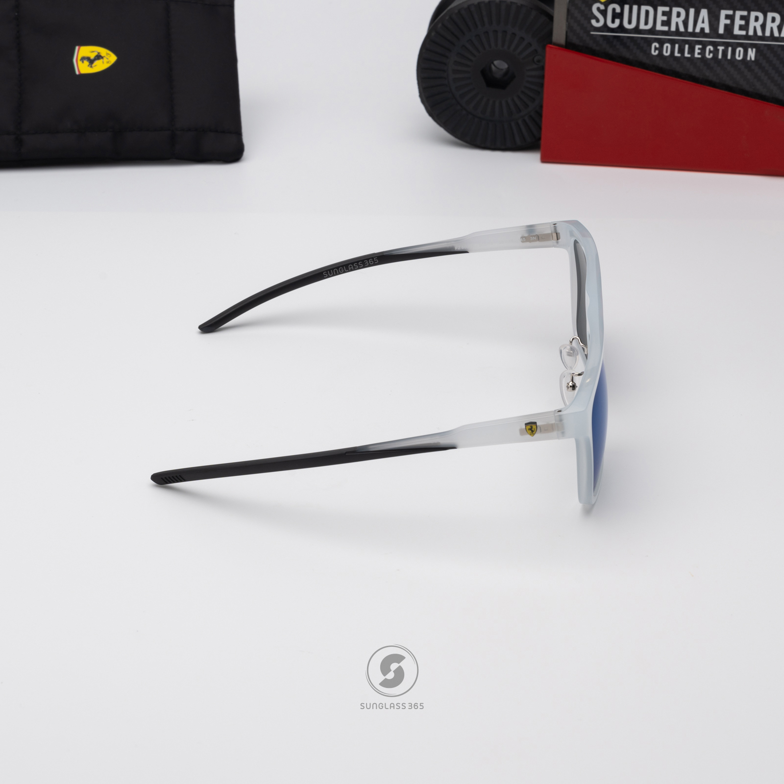 แว่นกันแดด Scuderia Ferrari FZ6006F 505/55