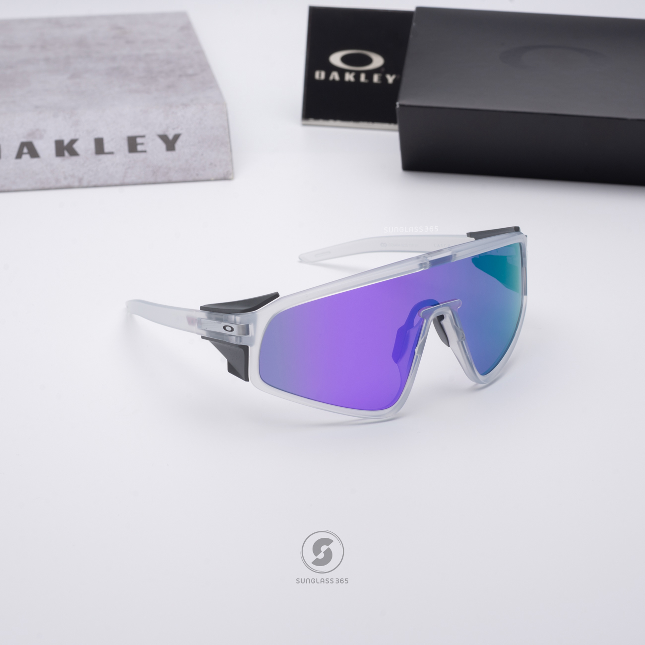 OAKLEY LATCH PANEL OO9404-02 Matte Clear Prizm Violet