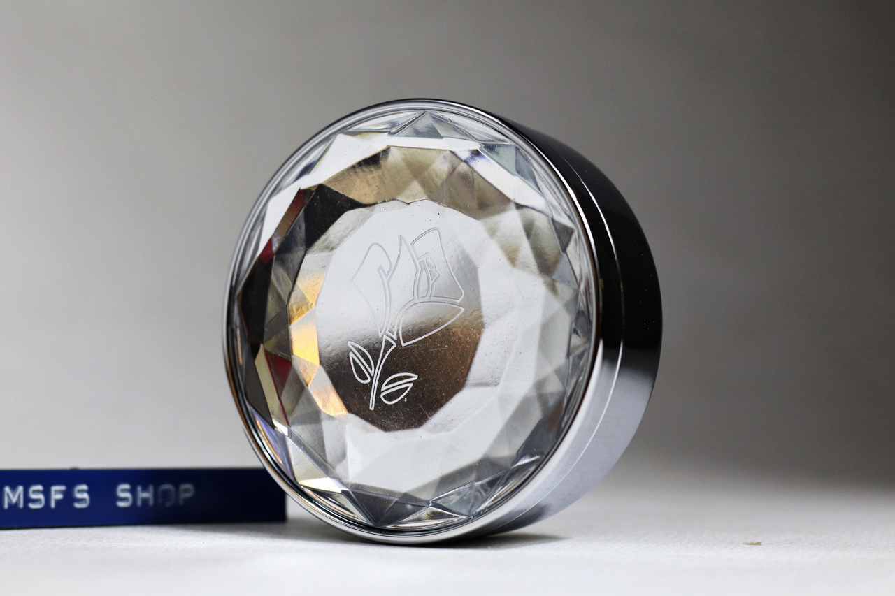 [Vintage] Lancome ตลับใส่เครื่องประดับ สีเงิน บุกำมะหยี่