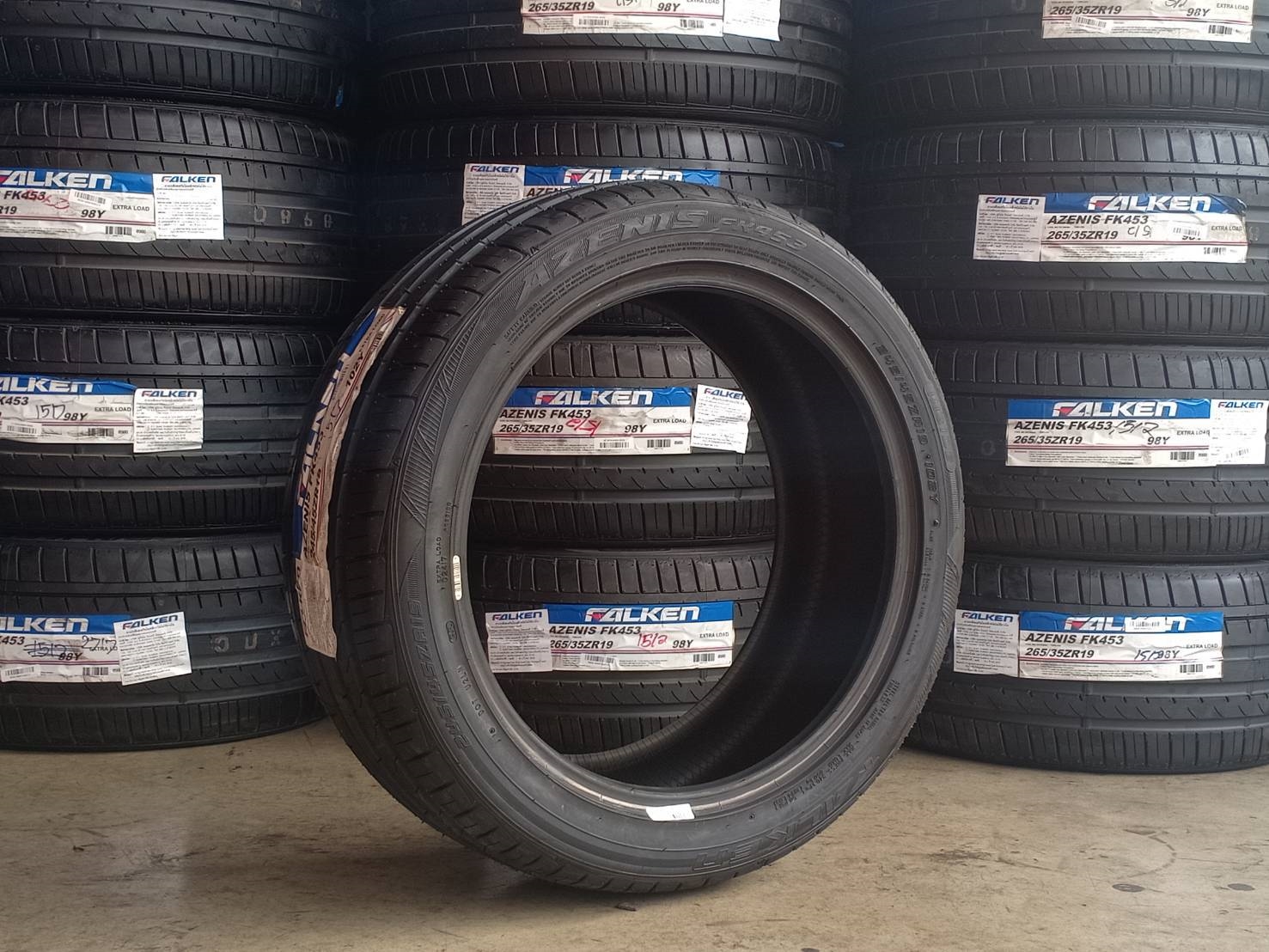 FALKEN FK453 245/45-19 เส้น 3900 ปกติ 9000 ปี17 ยางญี่ปุ่น