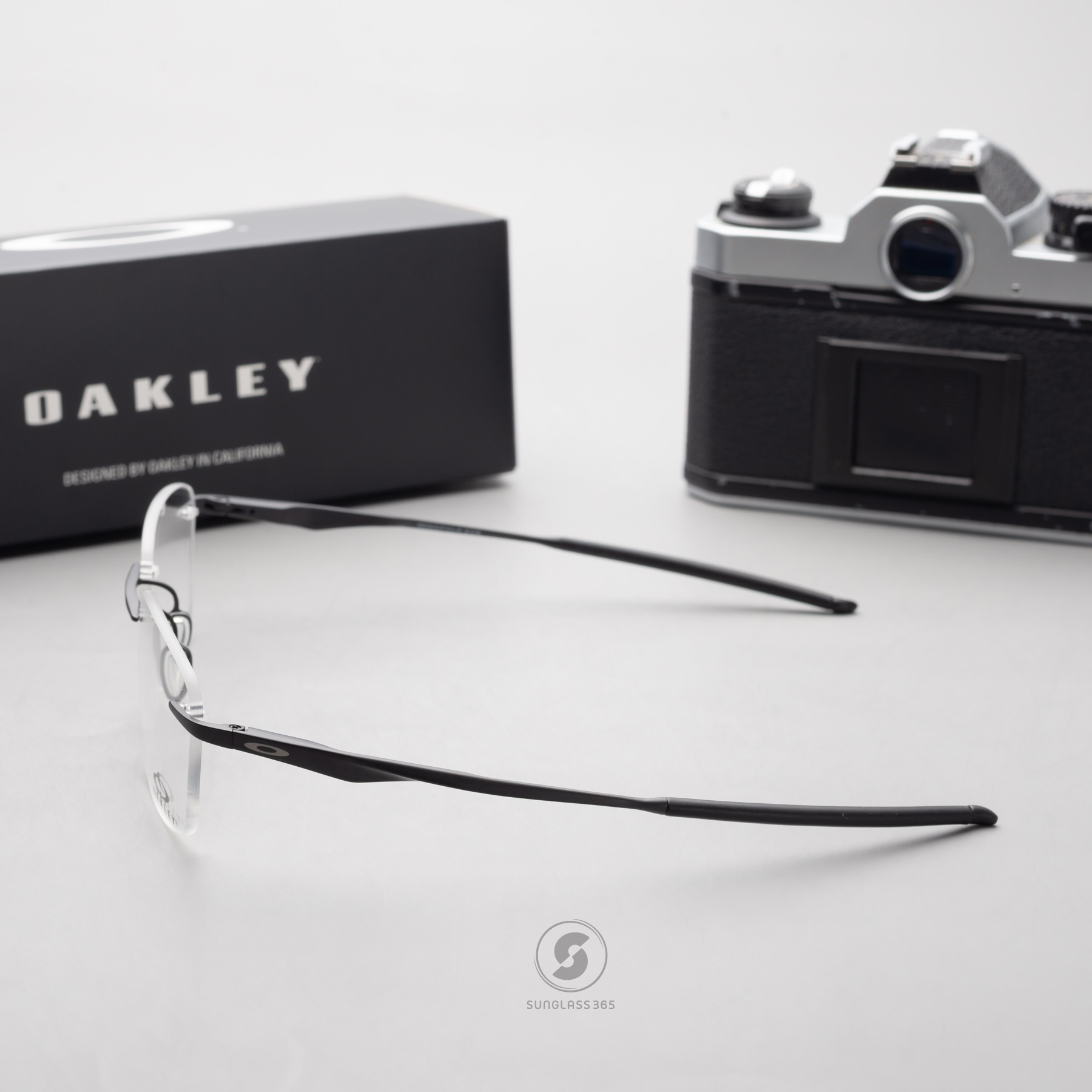 Oakley Wingfold EVS OX5115-02 Satin Black