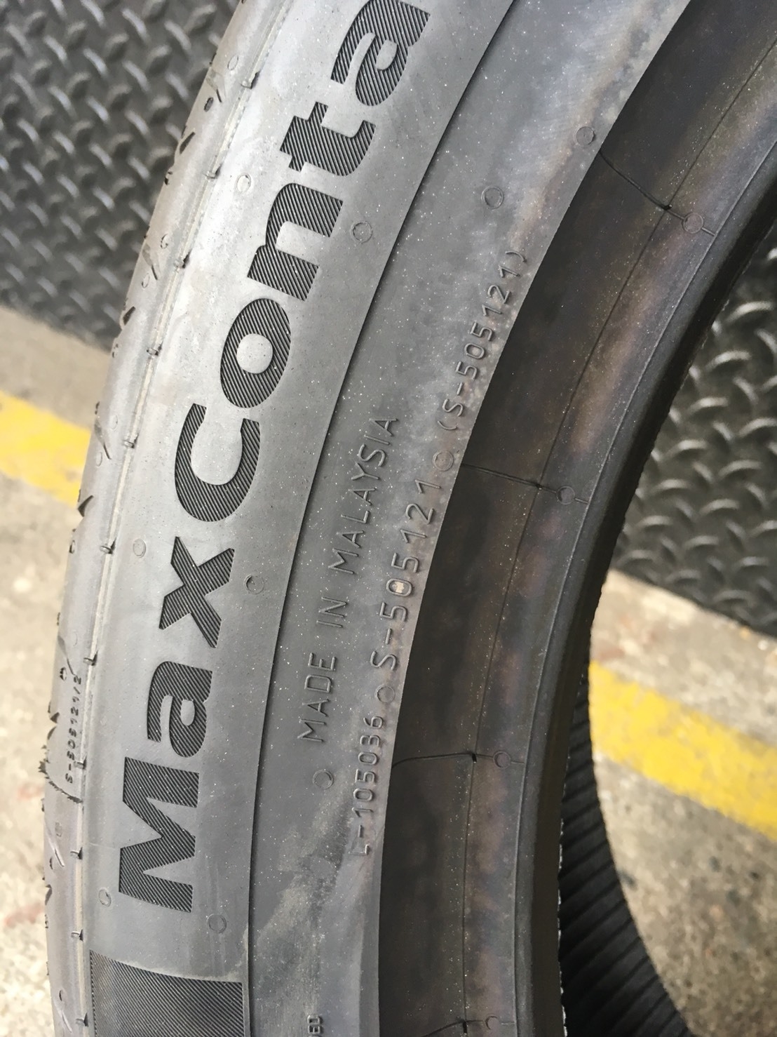 CONTINENTAL CONTACT MC6 245-45-18 เส้น 8500 ซื้อ2 แถม 2