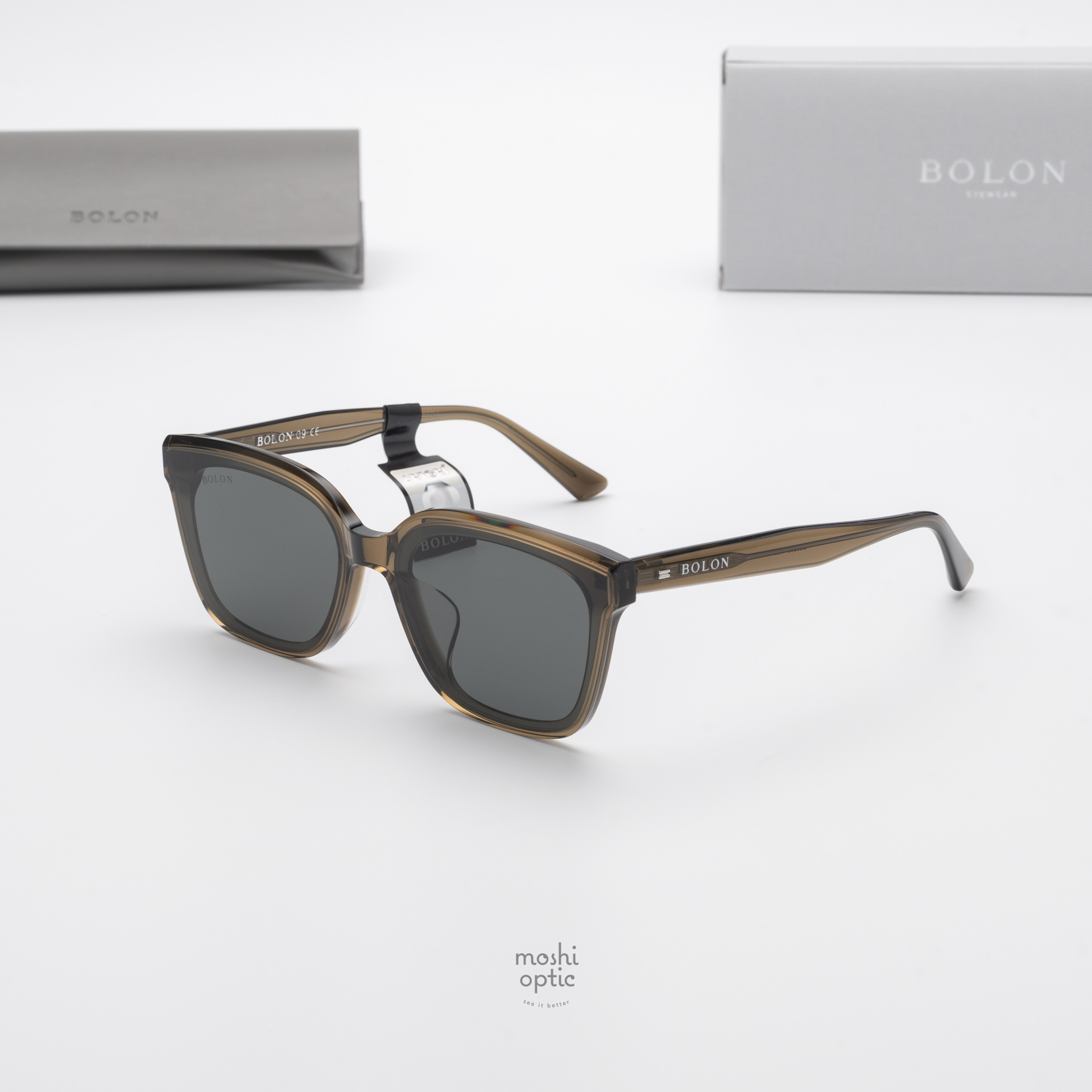 แว่นกันแดด BOLON รุ่น BL3202 Hallstatt A20 Transparent Olive Tawny