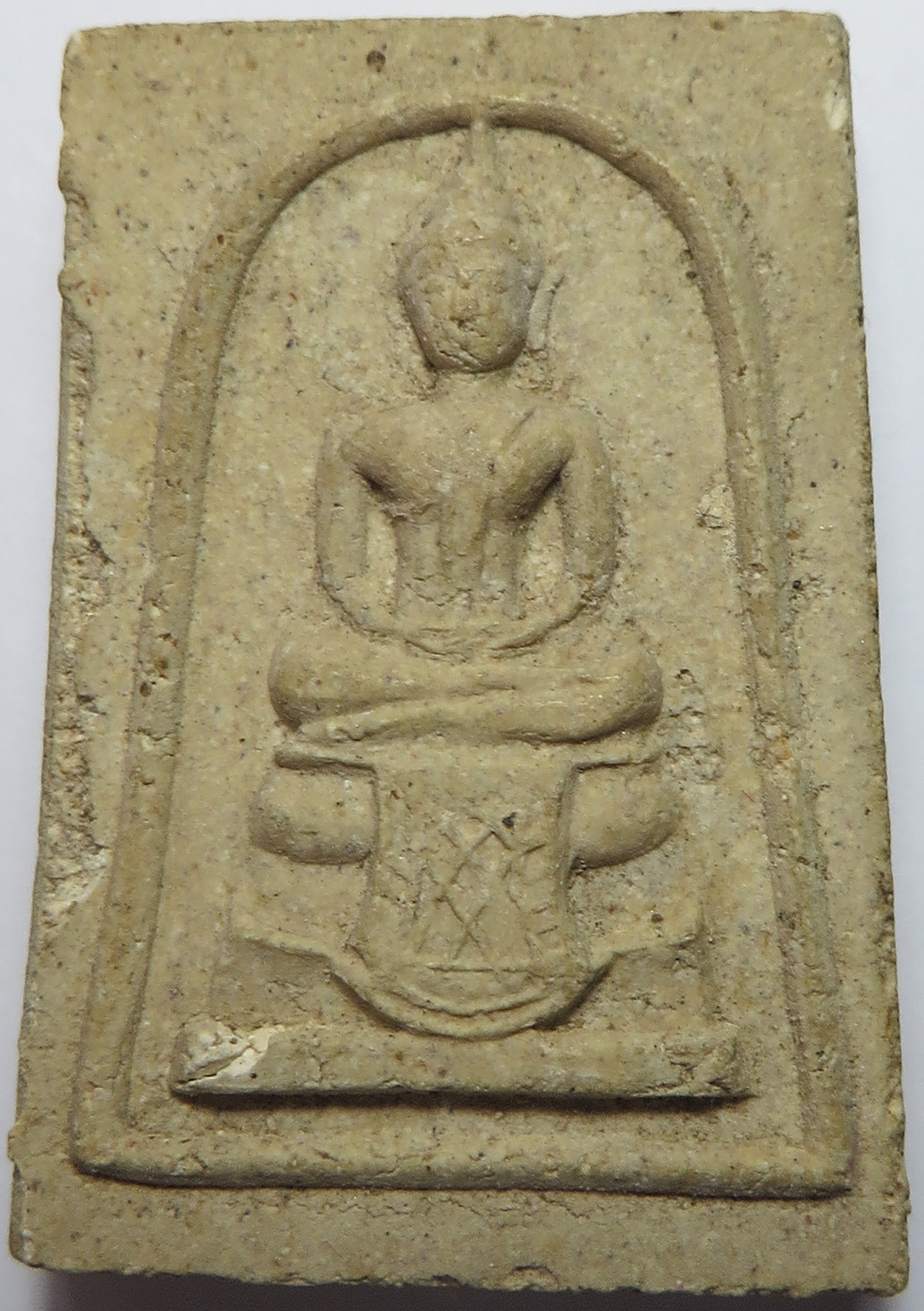 2750 พระสมเด็จ พระครูลมูล (ส.พัฒนกิจ) วัดเสด็จ จ.ปทุมธานี เนื้อผงพุทธคุณ ฝังตะกรุด 3 ดอก หายาก