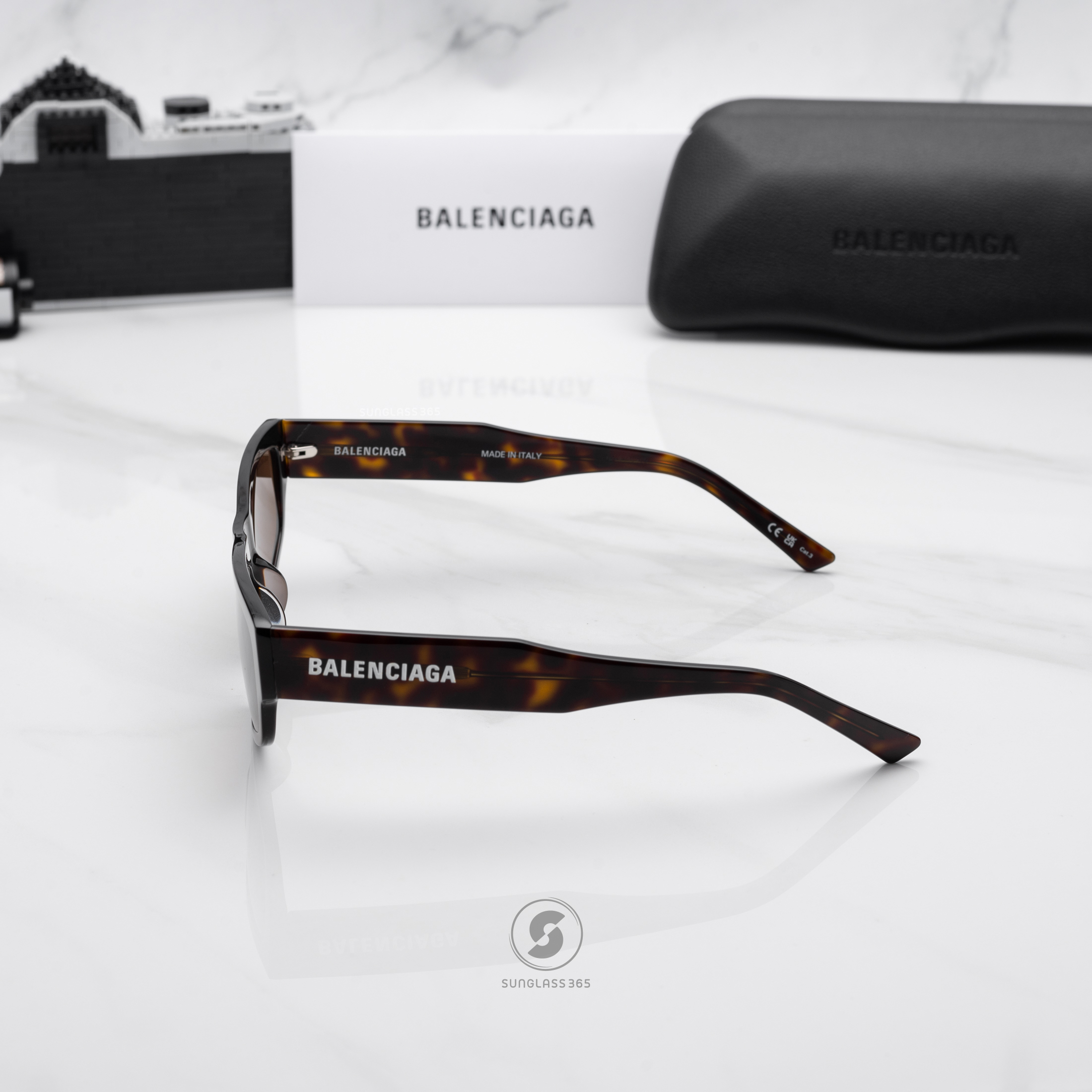 แว่นกันแดด Balenciaga BB0305S 002