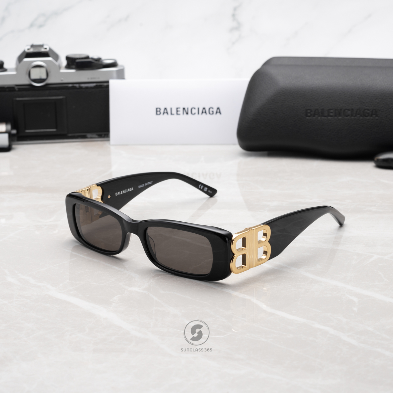 แว่นกันแดด Balenciaga Dynasty Rectangle BB0096S 001