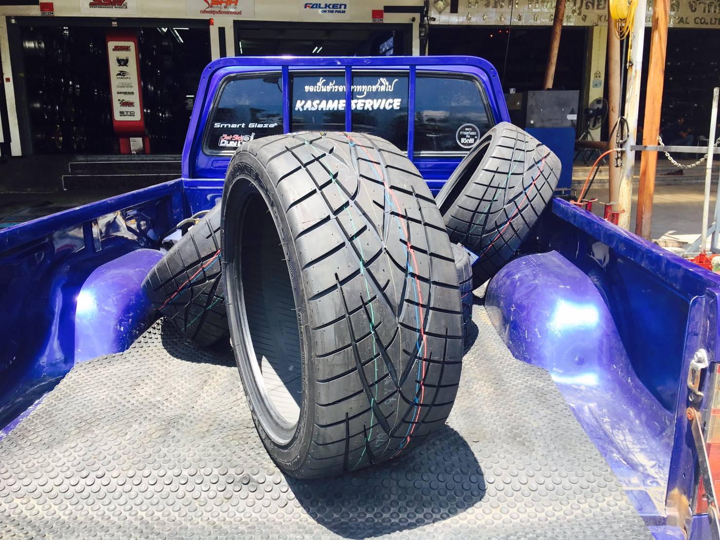 ยางใหม่ TOYO R1R 255/40-17 ปี17 ราคาถูก