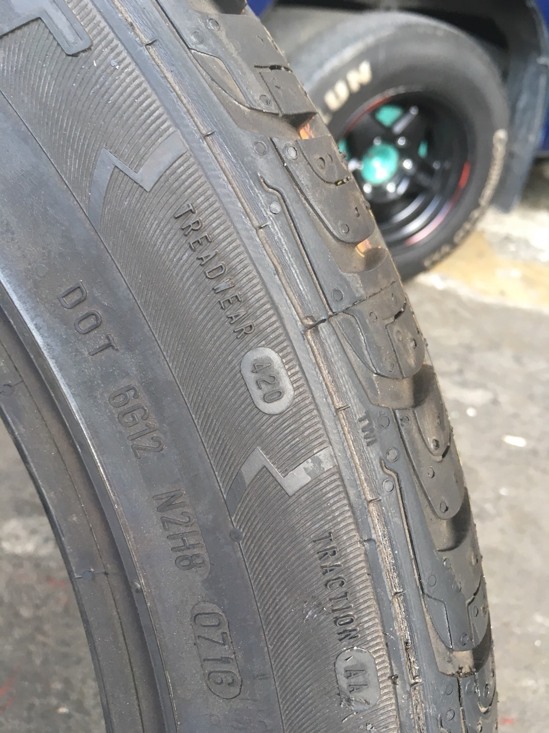 CONTINENTAL CROSS CONTACT UHP 255/45R20 เส้น 5500 ปกติ 12000 ปี16 ราคาพิเศษจำนวนจำกัด