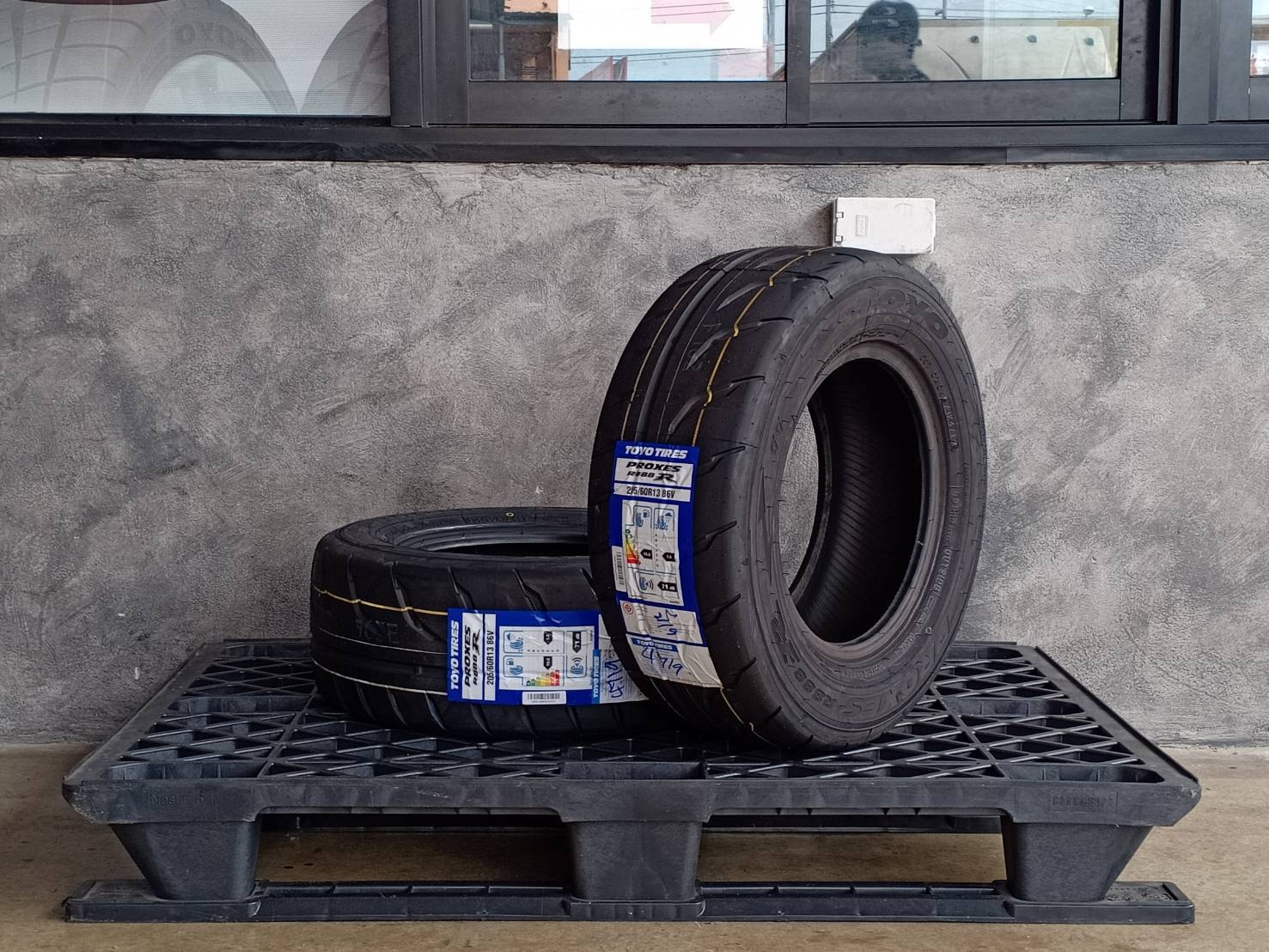 TOYO 205/60R13 PROXES R888R 86V MADE IN JAPAN