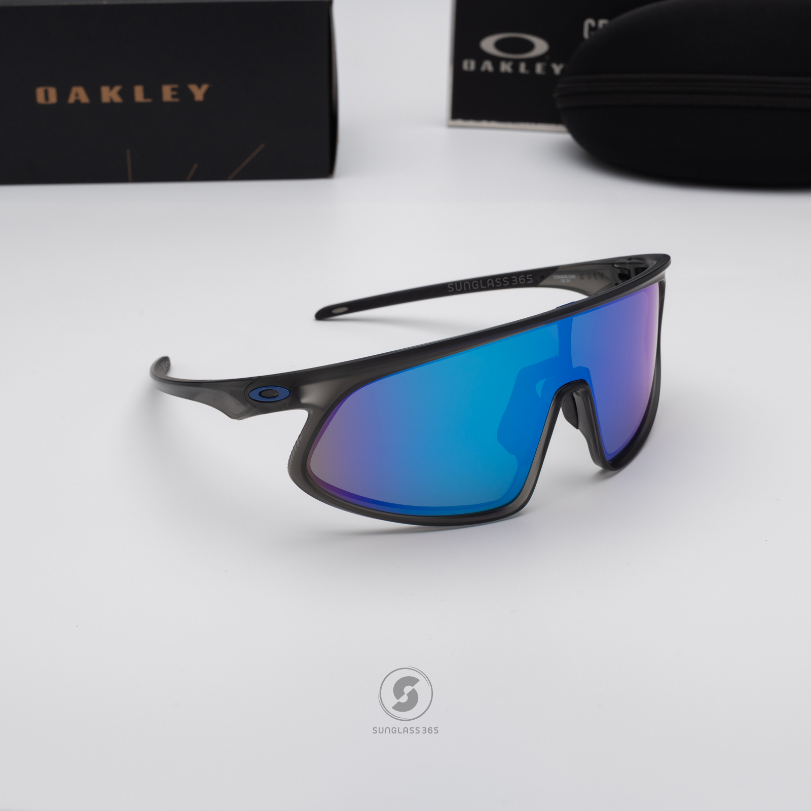 Oakley RSLV OO9484D-03 Matte Black Prizm Sapphire