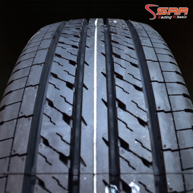 DUNLOP SP LT37 195R14 เส้น 2250 บาท ซือ4เส้น จ่าย 7800 เท่านั้น