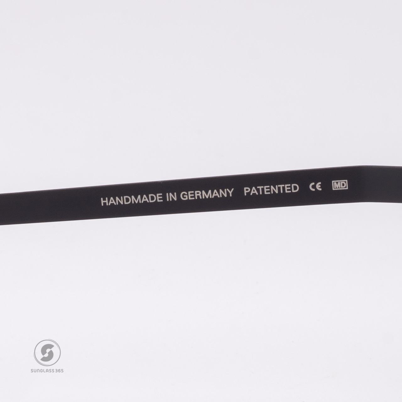 แว่นสายตา MYKITA XANDER 056 Gold Black