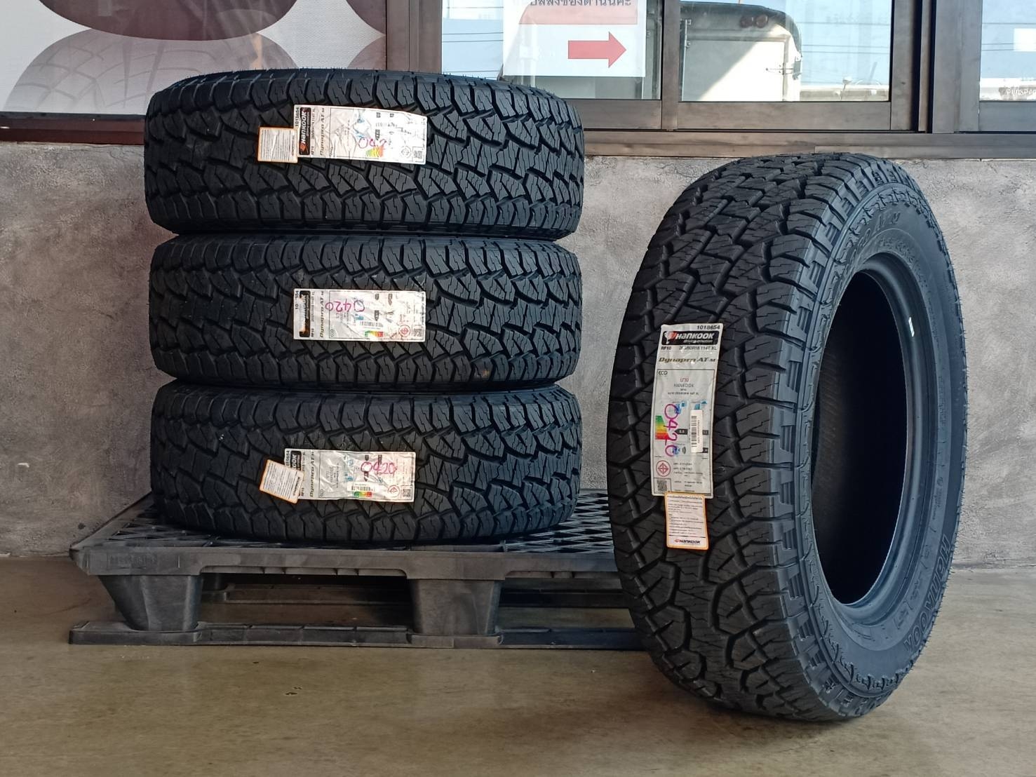 HANKOOK 265/60R18 DYNAPRO AT-M 114T XL MADE IN INDONESIA