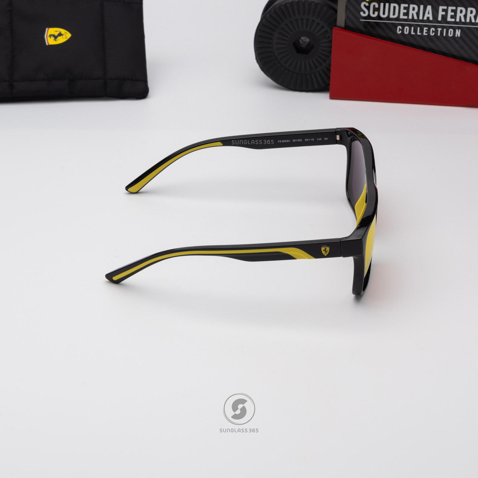 แว่นกันแดด Scuderia Ferrari FZ6002U 501/6Q