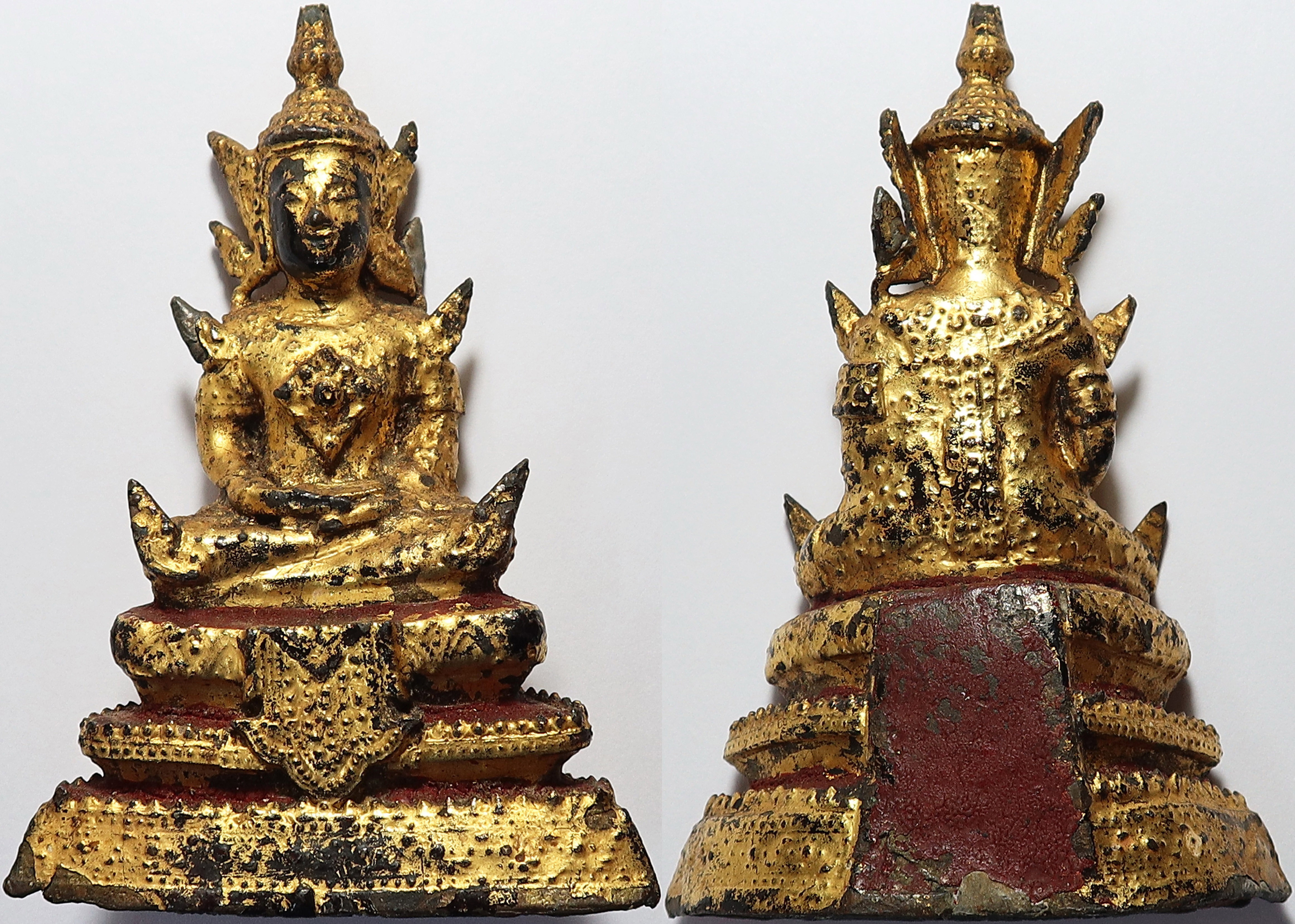 3652 พระบูชา สมัยรัตนโกสินทร์ เนื้อทองเหลือง อุดดินไทย ปิดทองแท้ หน้าตัก 1.7 นิ้ว ฐานกว้าง 2.8 ซ.ม. สูง 4.2 ซ.ม.