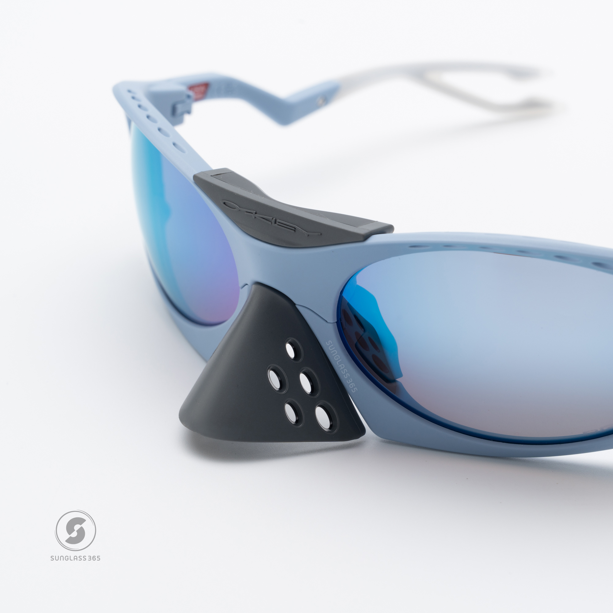 OAKLEY Plantaris OO9437-04 Matte Stonewash Prizm Deep Water Polarized