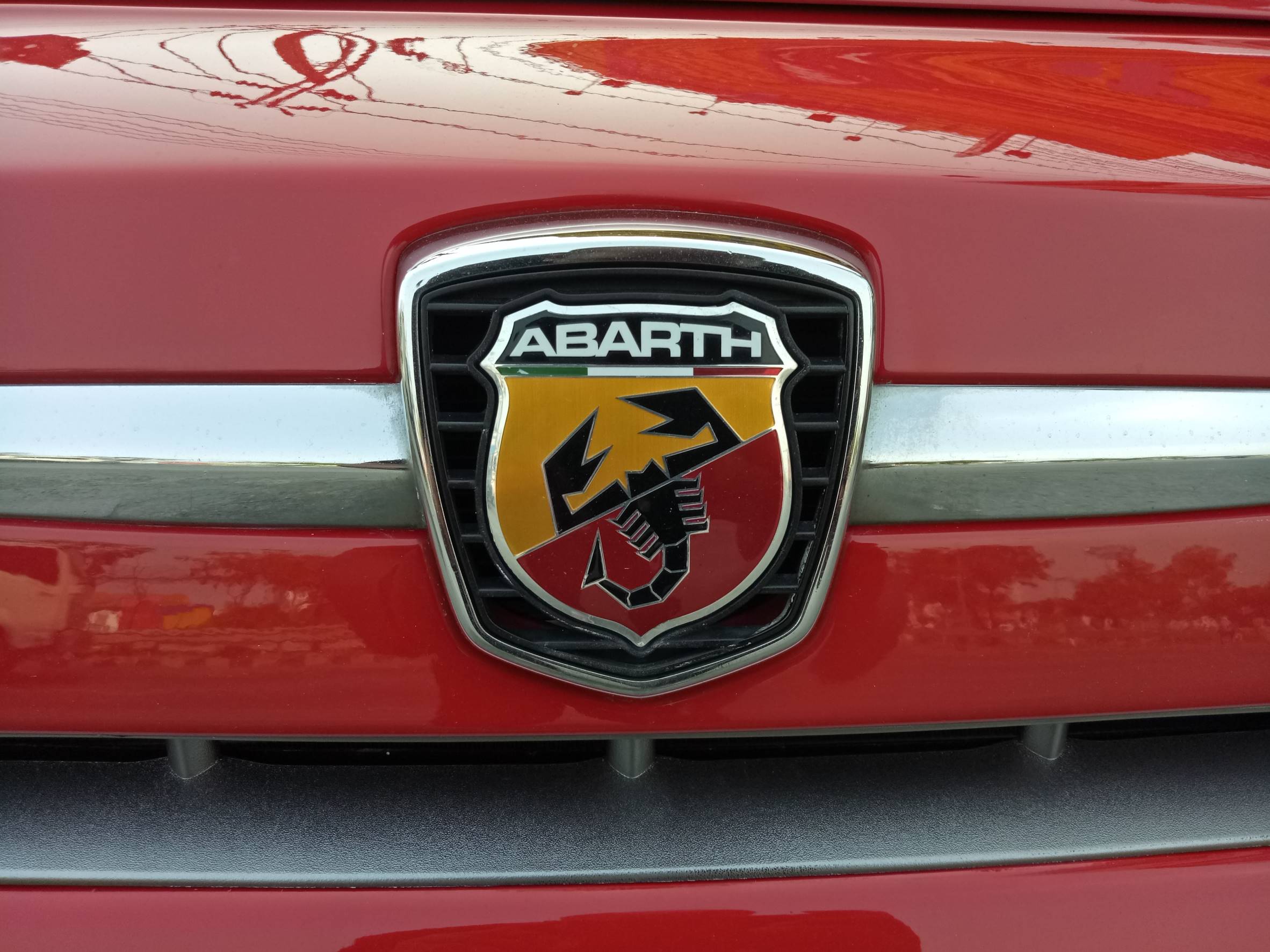 ยางใหม่ DUNLOP DZ102 205/40-17 เส้น 3250 ปกติ 4000 บาท