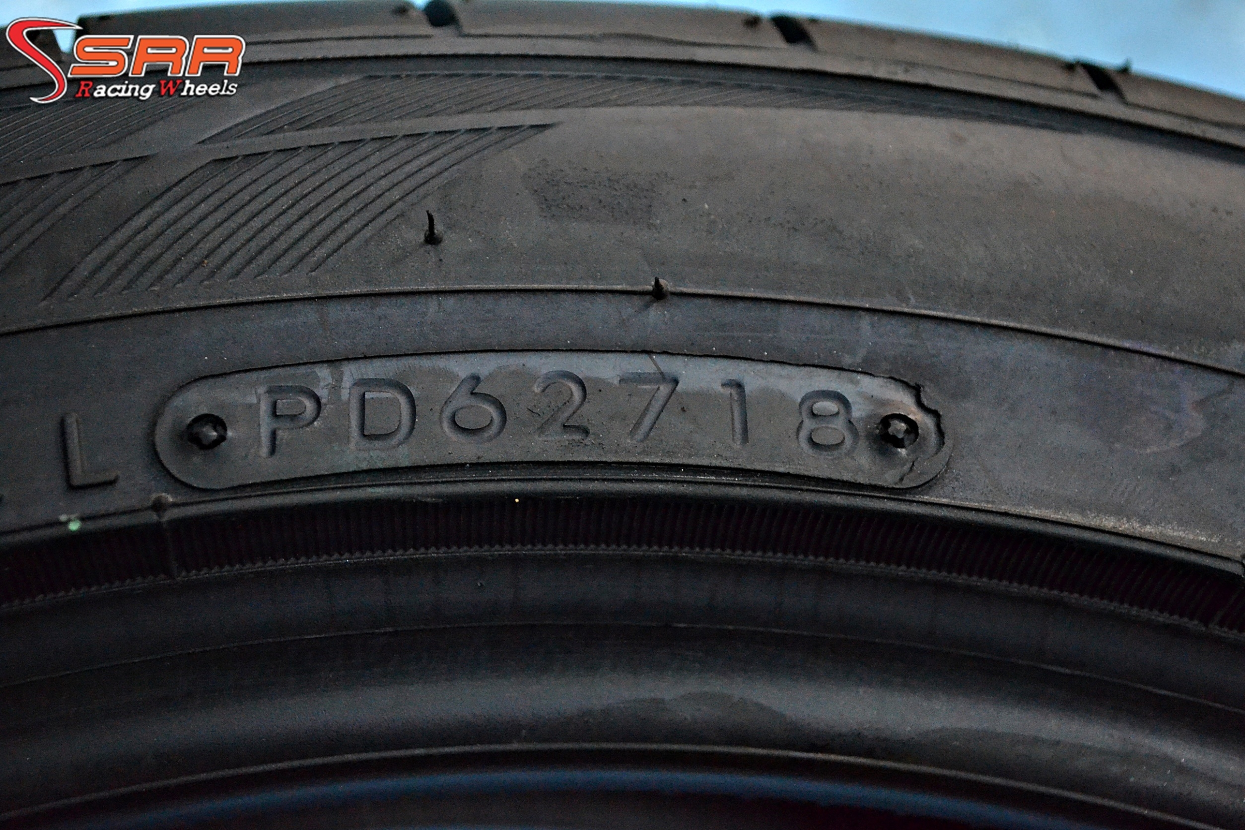 TOYO C1S 235/40-18 ราคาพิเศษ