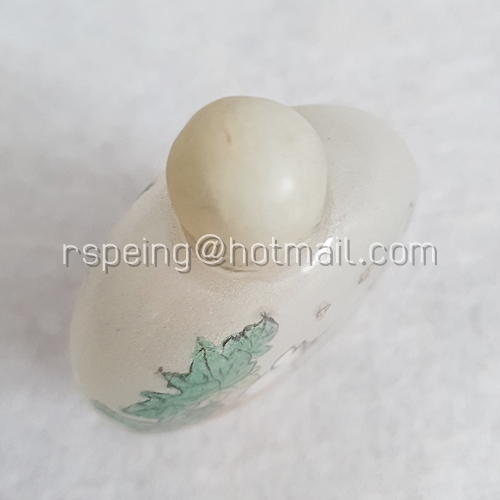 ขวดยานัตถุ์เก่า เพ้นท์ลายแมวและหนู