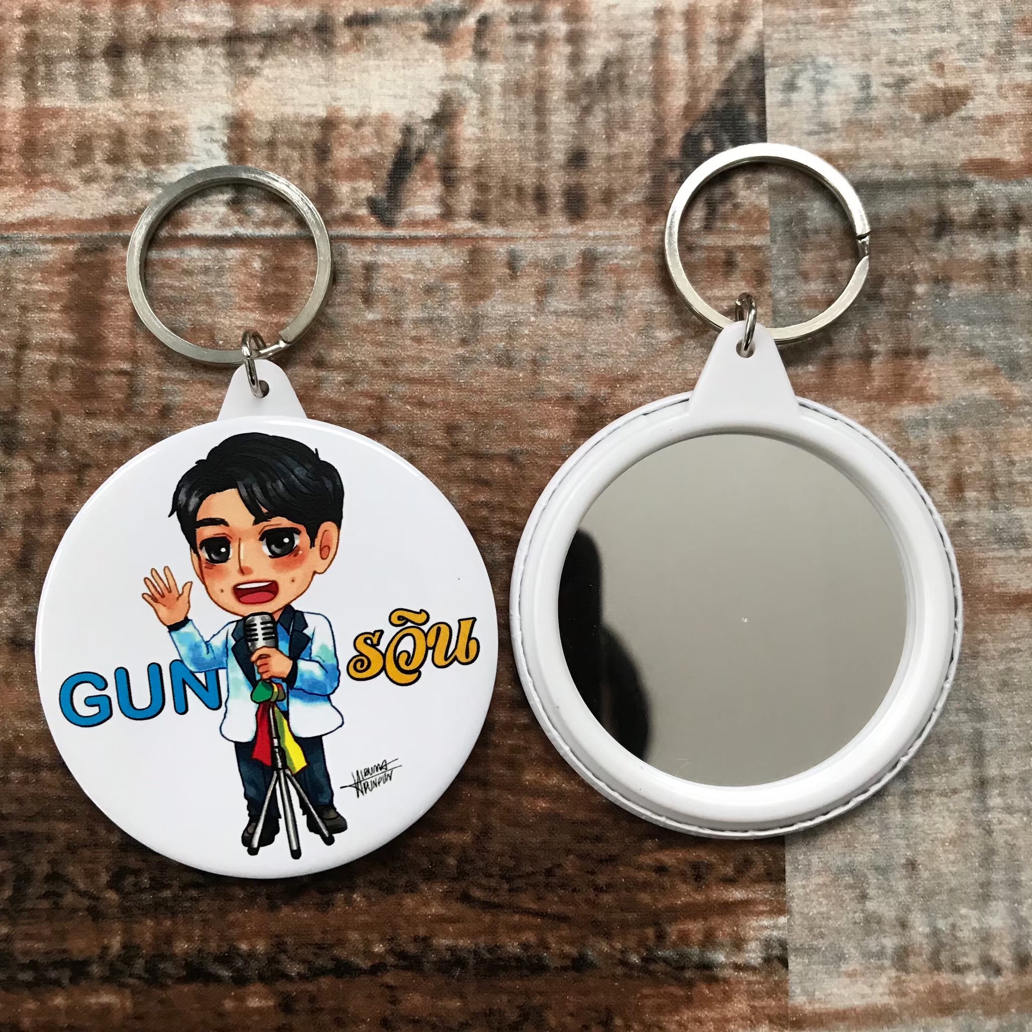 พวงกุญแจกระจก รับผลิตพวงพวงกุญแจกระจก ไข่ปลาคล้องกระเป๋า