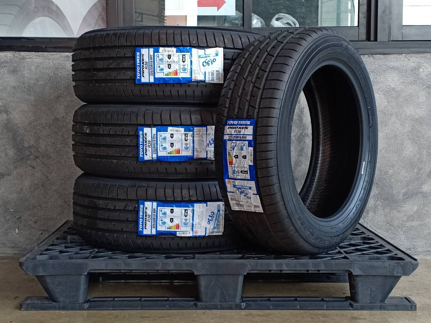 TOYO 225/55R19 PROXES R36 ต้องการส่วนลดราคาพิเศษ กรุณาสอบถาม