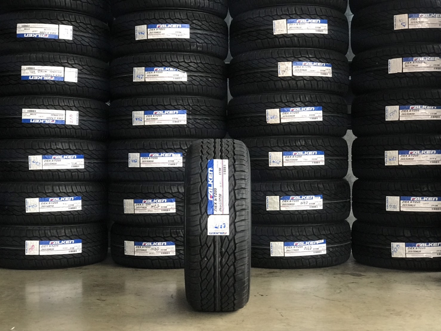 ยางเข้าใหม่ ลดราคา FALKEN STZ05 265/50R20 111H Y19