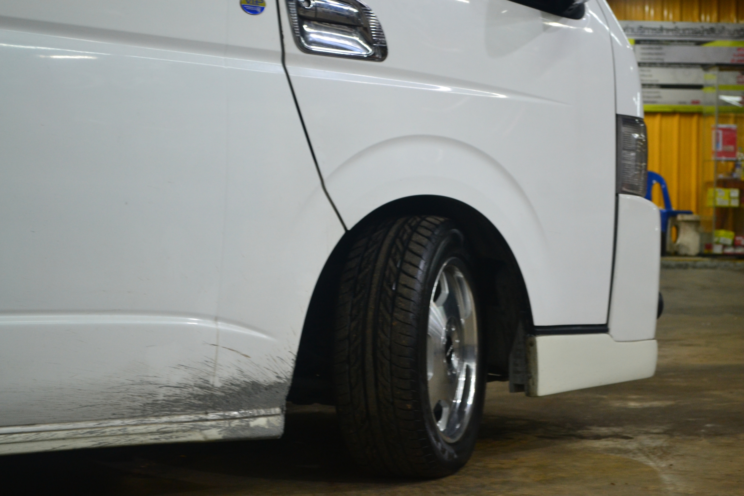 ล้อใหม่ สำหรับรถตู้ VIP ลาย EUROLINE